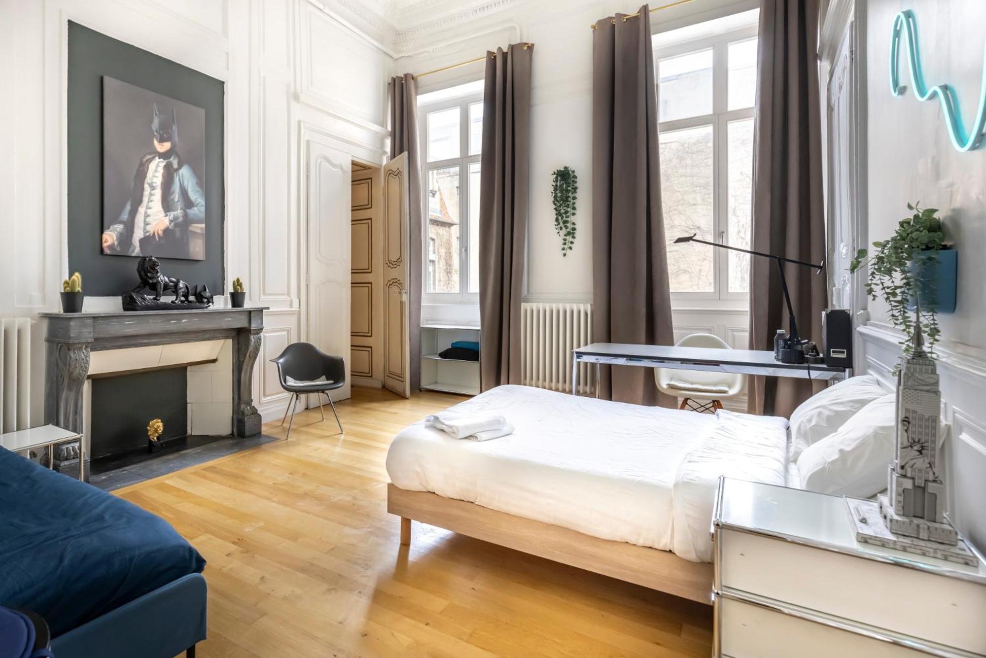 Particulier Annee 1734 - Parking - Centre Apartment