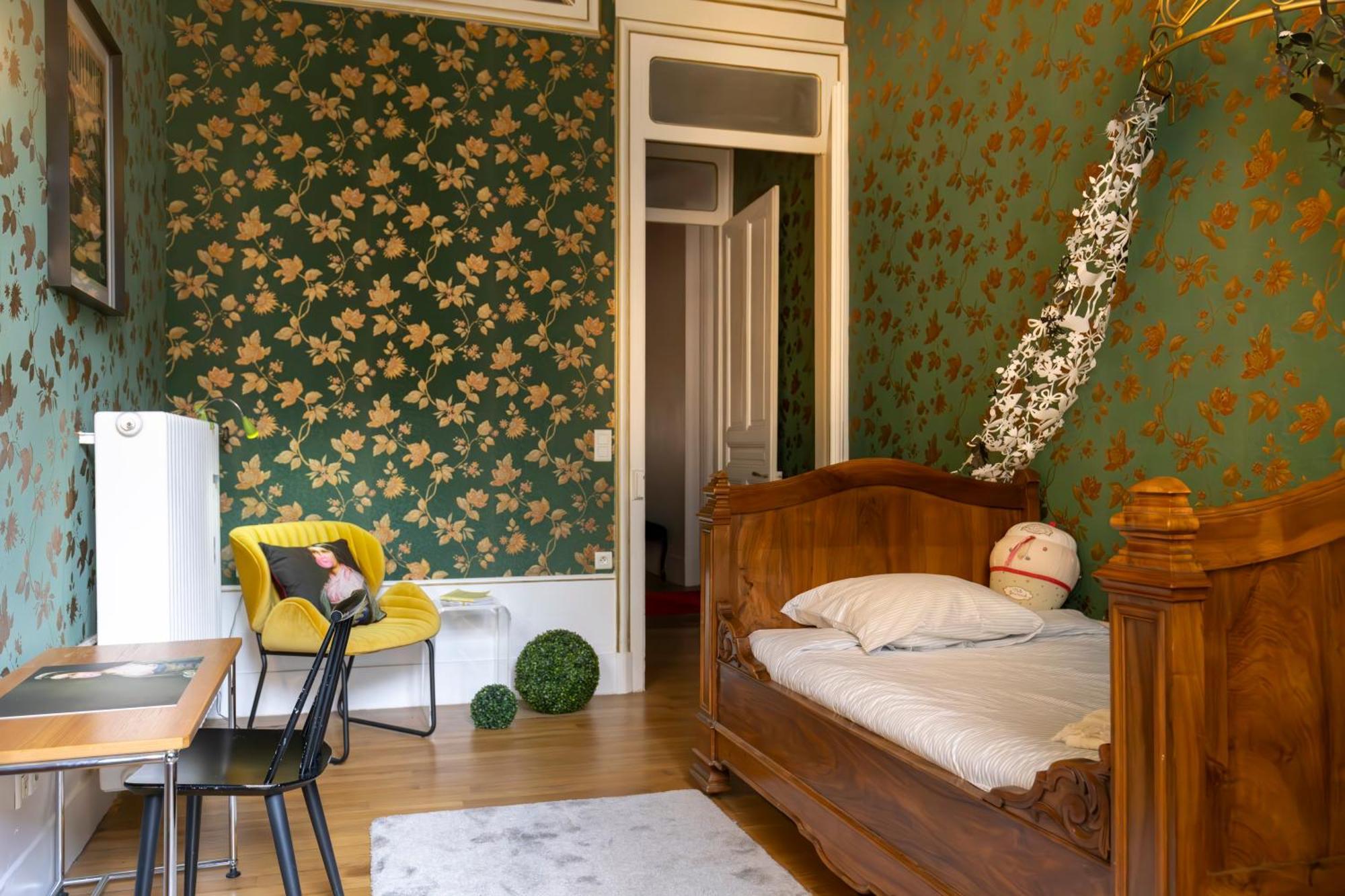 Particulier Annee 1734 - Parking - Centre Apartment